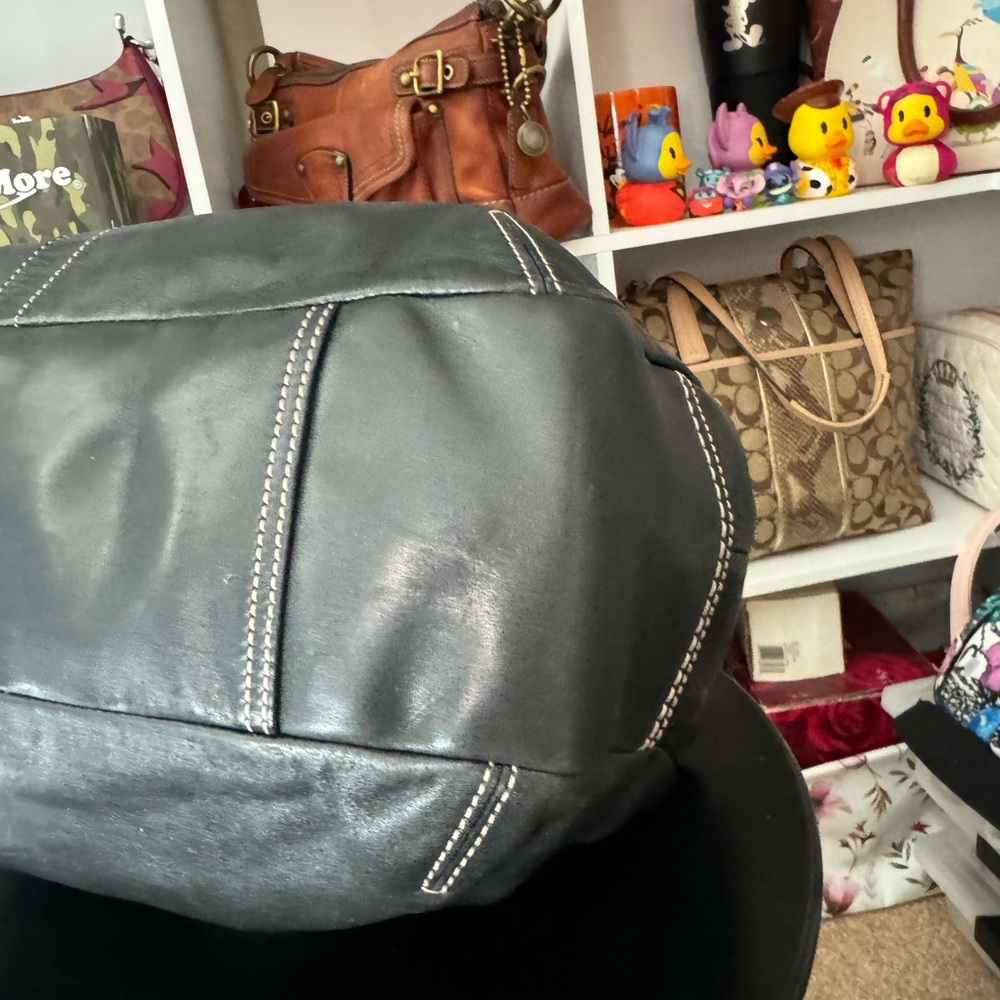 Coach 2010 Ergo Black Kisslock Satchel - Picture 10 of 15